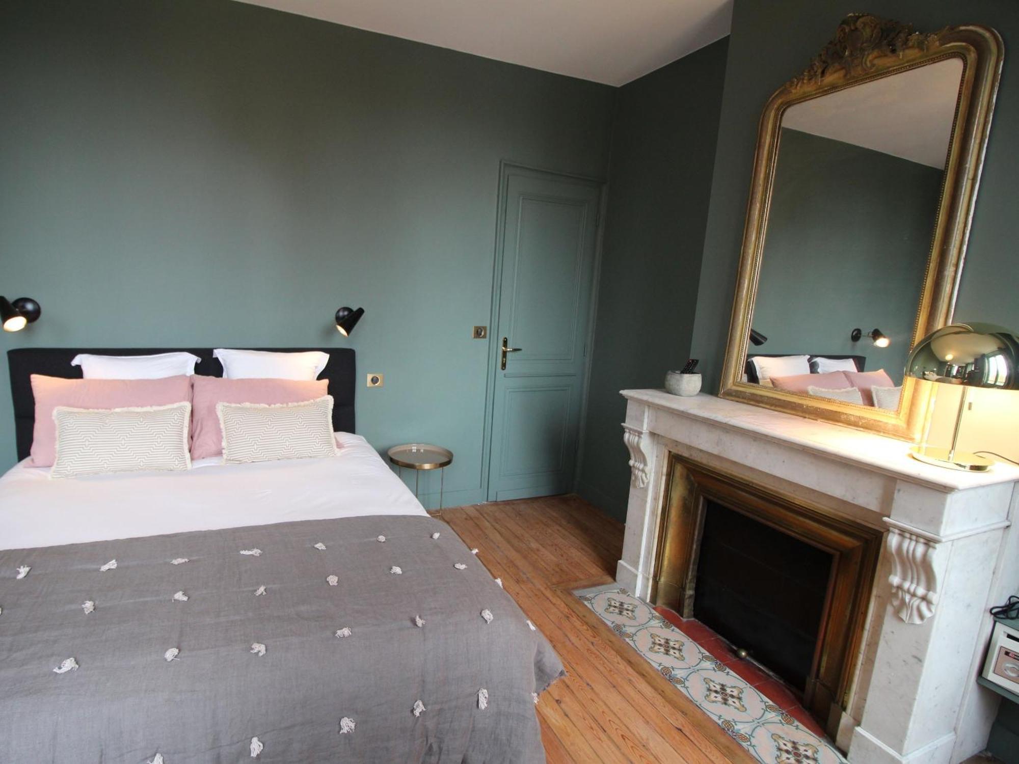 B&B L'Escapade Bordelaise - Cote Jardin Bordeaux Zimmer foto